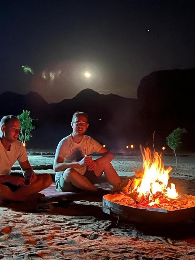 Oryx Camp Hotel Wadi Rum Exterior photo