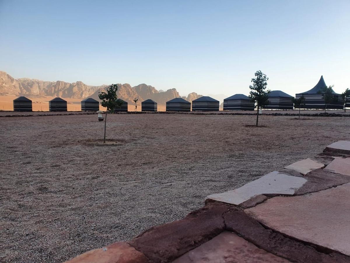 Oryx Camp Hotel Wadi Rum Exterior photo
